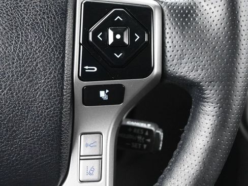 Used 2023 Toyota 4Runner SR5 Premium w/ Moonroof Package RWD image 7