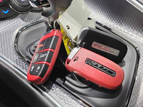 Used 2019 Dodge Challenger SRT Hellcat Redeye image 29