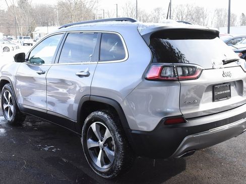 Used 2022 Jeep Cherokee Limited image 6