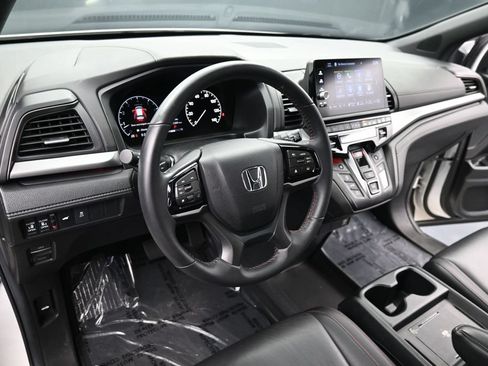 Used 2025 Honda Odyssey Sport-L image 21