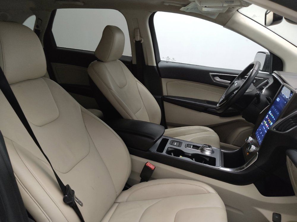 Used 2021 Ford Edge Titanium AWD/4WD image 21