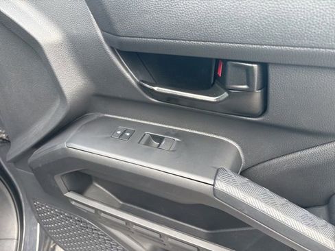 Certified 2025 Toyota Tacoma SR5 image 10