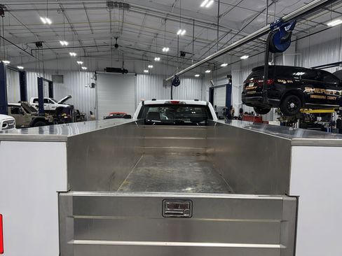 Used 2024 Ford F450 XL image 7