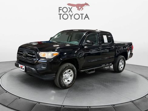 Used 2019 Toyota Tacoma SR image 1