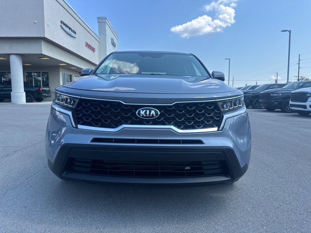 Used 2021 Kia Sorento LX FWD image 2