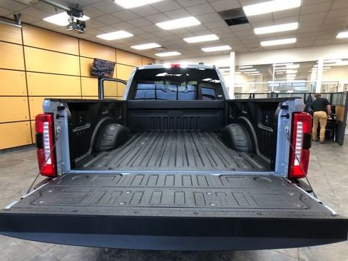 New 2026 Ford F250 Lariat w/ Black Appearance Package image 22