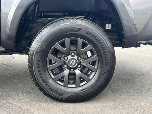 Used 2020 Toyota Tacoma 4x4 Double Cab image 28