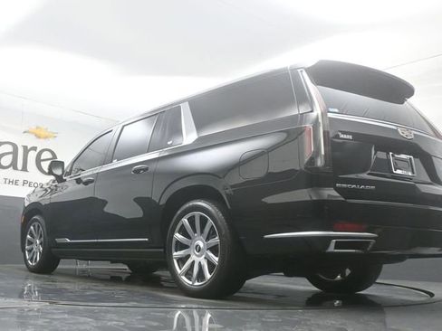 Used 2024 Cadillac Escalade ESV Premium Luxury Platinum AWD/4WD image 5