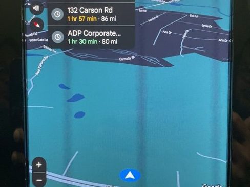 Certified 2025 Volvo XC40 B5 Core image 21