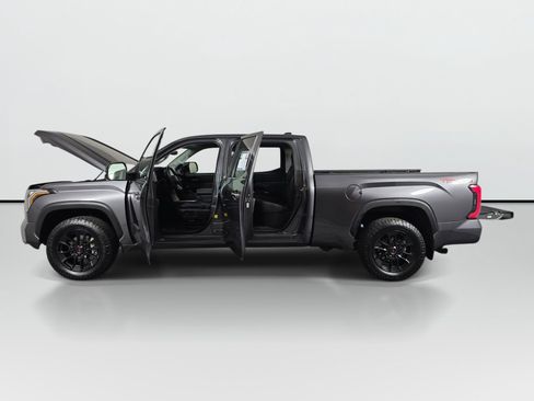 Used 2022 Toyota Tundra Limited w/ TRD Off-Road Package AWD/4WD image 9