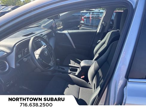 Used 2016 Toyota RAV4 LE FWD image 6