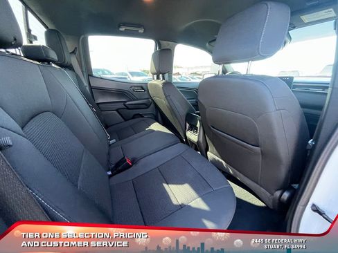 Used 2025 GMC Canyon Elevation image 18