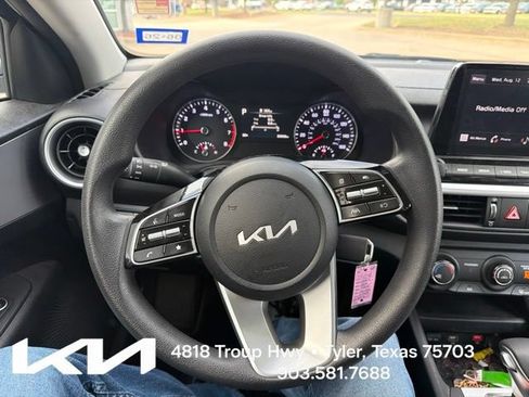 Certified 2024 Kia Forte LXS w/ LXS Technology Package FWD image 17