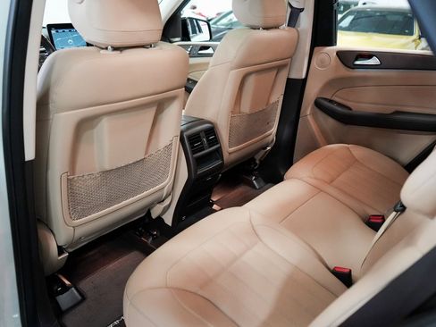 Used 2019 Mercedes-Benz GLE 43 AMG 4MATIC w/ Premium 2 Package image 17