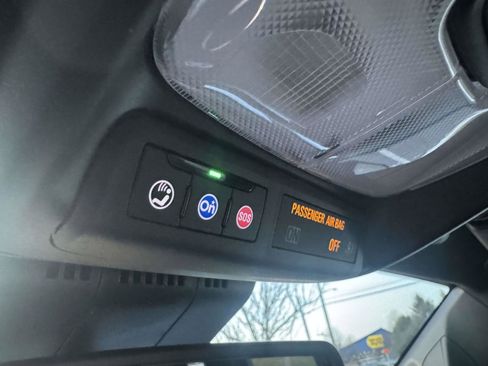 Used 2025 GMC Canyon Elevation w/ Convenience Package image 39