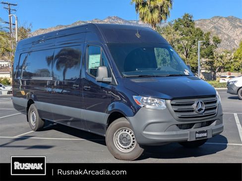 Certified 2024 Mercedes-Benz Sprinter 2500 image 1