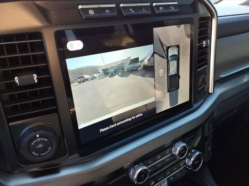 Used 2024 Ford F250 Platinum image 15