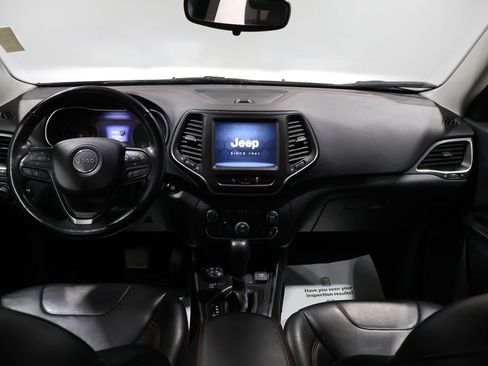 Used 2021 Jeep Cherokee Trailhawk image 17