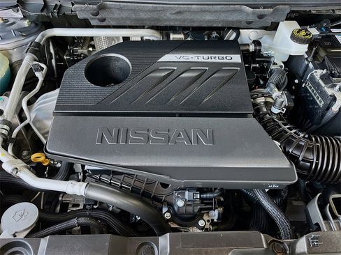 Used 2023 Nissan Rogue SV image 27