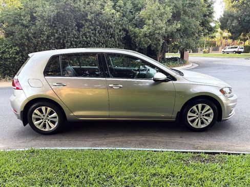 Used 2018 Volkswagen Golf SE FWD image 7
