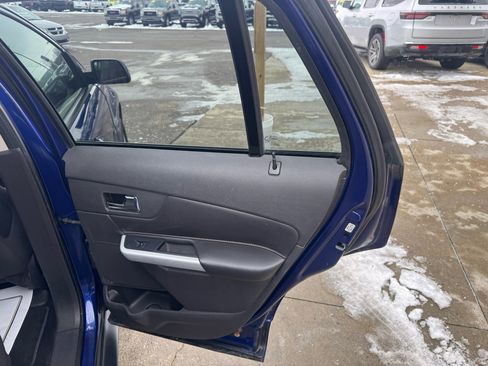 Used 2014 Ford Edge SEL w/ Equipment Group 201A image 17