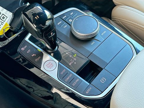 Certified 2024 BMW X3 sDrive30i w/ M Sport Package image 17