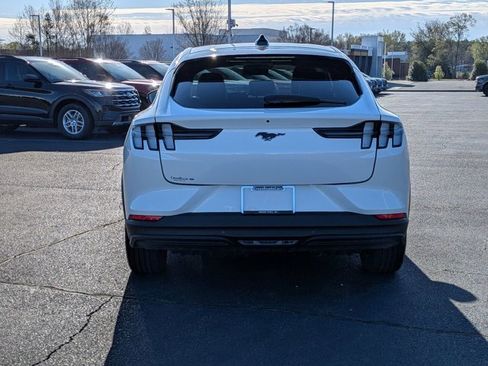 Certified 2025 Ford Mustang Mach-E Select w/ Comfort Package Lite image 5