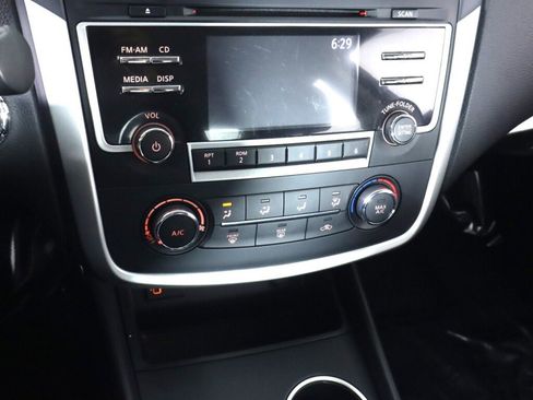 Used 2017 Nissan Altima 2.5 SR image 16