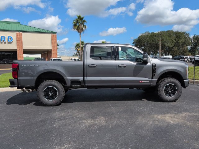 New 2027 Ford F250 Lariat w/ Tremor Off-Road Package AWD/4WD image 4