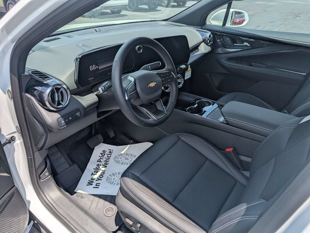 New 2025 Chevrolet Blazer EV LT AWD/4WD image 12