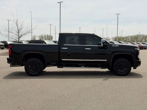 Used 2024 Chevrolet Silverado 3500 High Country w/ High Country Premium Package AWD/4WD image 5