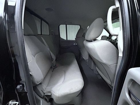 Used 2019 Nissan Frontier SV w/ Value Truck Package AWD/4WD image 18