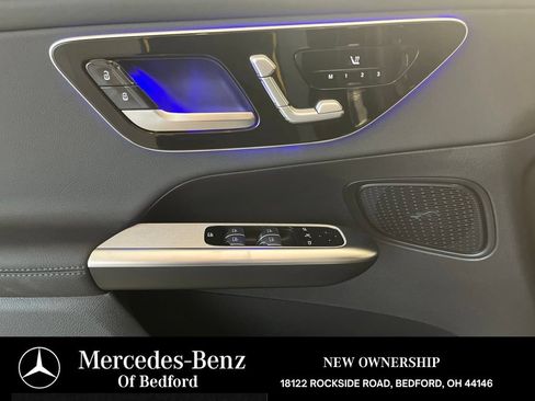 Used 2026 Mercedes-Benz GLC 300 4MATIC image 11
