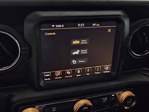 Used 2023 Jeep Wrangler Unlimited Sahara AWD/4WD image 13