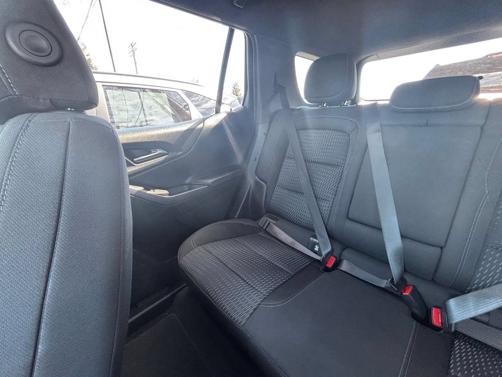 Used 2025 Chevrolet Equinox LT FWD image 39