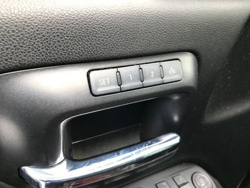 Used 2016 GMC Sierra 1500 SLT w/ SLT Premium Package image 4