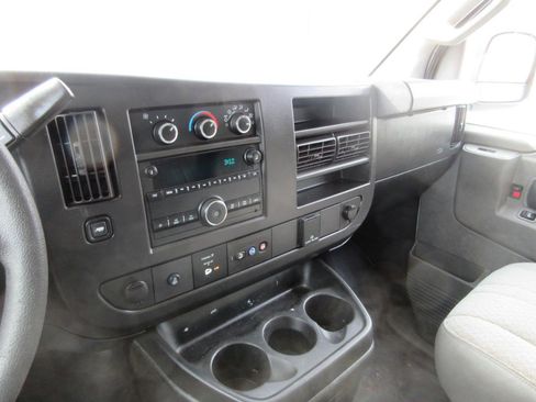 Used 2019 Chevrolet Express 2500 2500 Cargo image 30