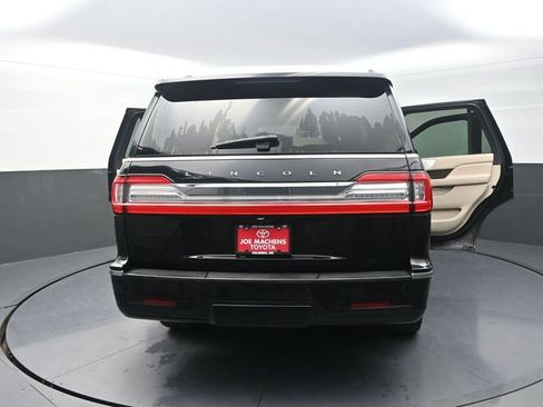 Used 2020 Lincoln Navigator Reserve w/ Luxury Package AWD/4WD image 45