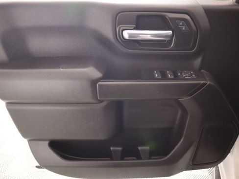 Used 2023 Chevrolet Silverado 2500 Custom w/ Custom Value Package image 14