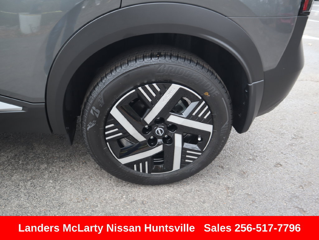 Used 2026 Nissan Kicks SV w/ Cold Weather Package AWD/4WD image 12