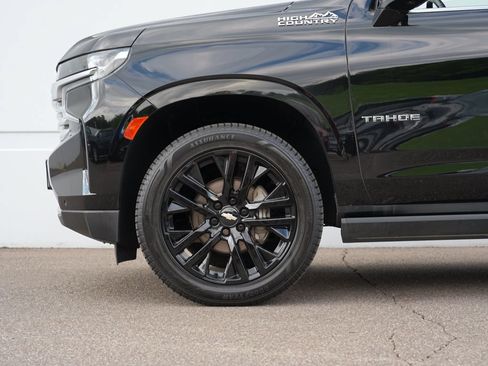 Used 2021 Chevrolet Tahoe High Country w/ Premium Package 2 AWD/4WD image 11