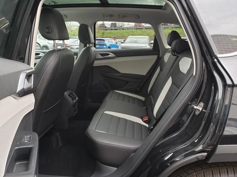New 2026 Volkswagen Taos SEL AWD/4WD image 8