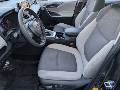 Used 2019 Toyota RAV4 XLE w/ Convenience Package image 17