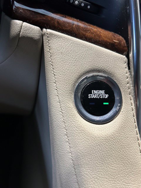 Used 2015 Cadillac Escalade Luxury AWD/4WD image 9