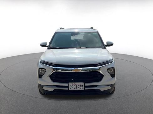 Used 2025 Chevrolet TrailBlazer LT image 4