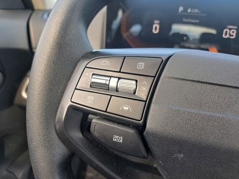 Used 2025 Kia K4 LXS image 14