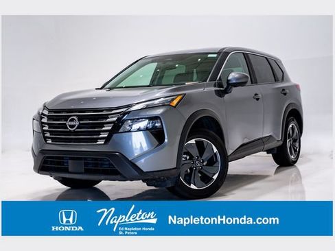 Used 2025 Nissan Rogue SV FWD image 1