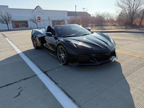 Used 2024 Chevrolet Corvette Z06 w/ Stealth Interior Trim Package image 5