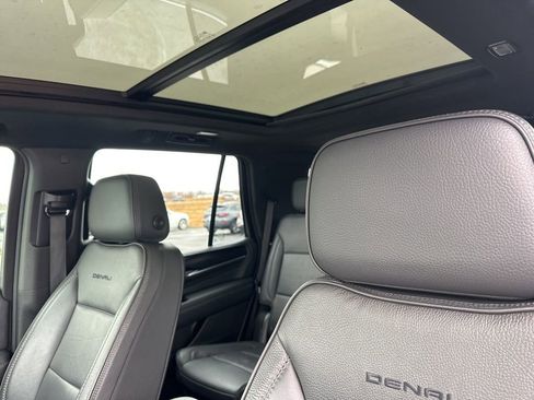 Used 2021 GMC Yukon Denali image 15