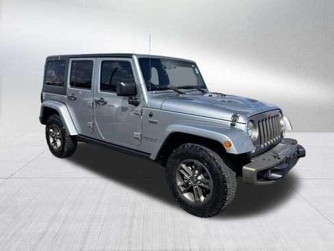 Used 2016 Jeep Wrangler Unlimited Sahara image 3